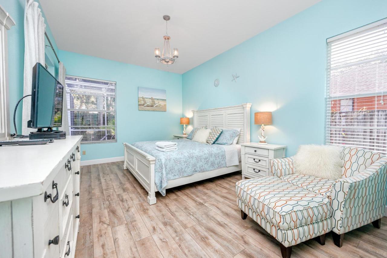 Palm Harbor Paradise - Lovely Home With Pool & Hot Tub Bagian luar foto