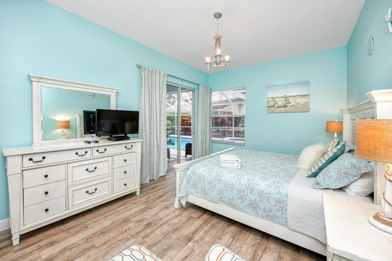 Palm Harbor Paradise - Lovely Home With Pool & Hot Tub Bagian luar foto